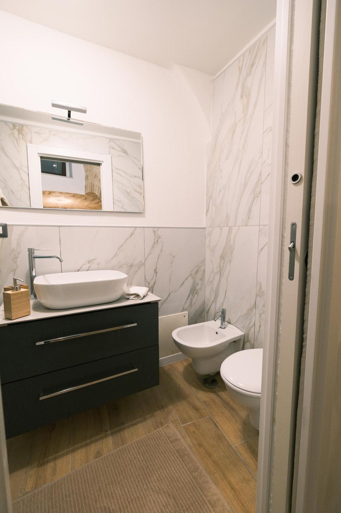 Mary House Apartment Бари Екстериор снимка